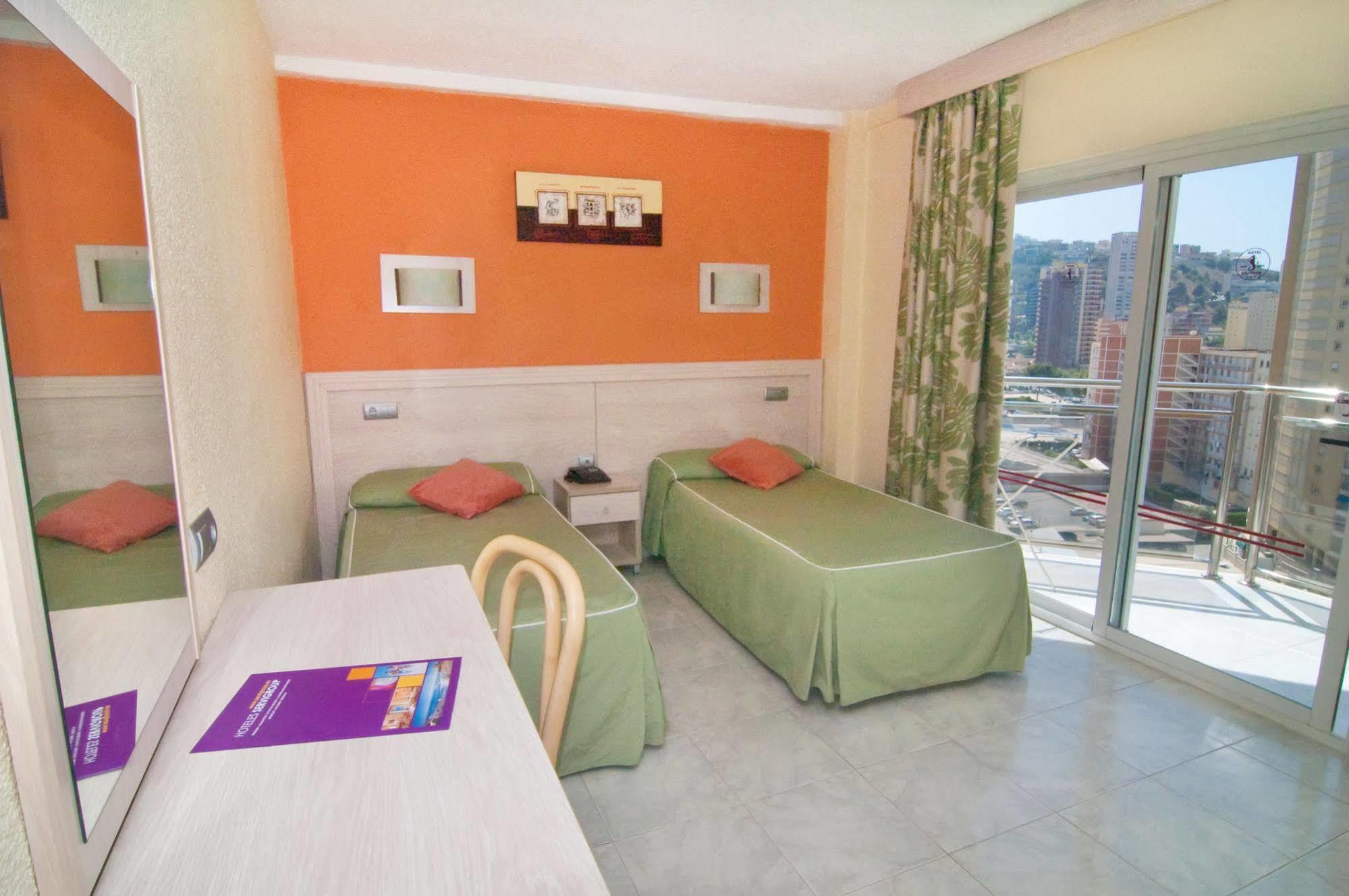 Hotel Servigroup Calypso Benidorm Exteriör bild